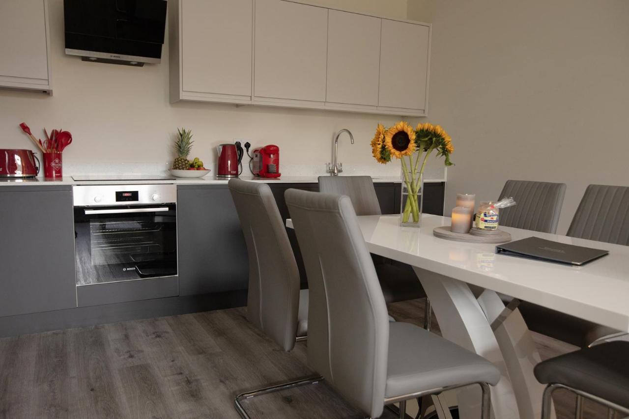 Pembroke Self Catering Apartments Luaran gambar